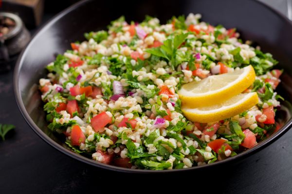 Dicas Para Tabule Libanês Tradicional Com Salsinha, Trigo Bulgur E Limão